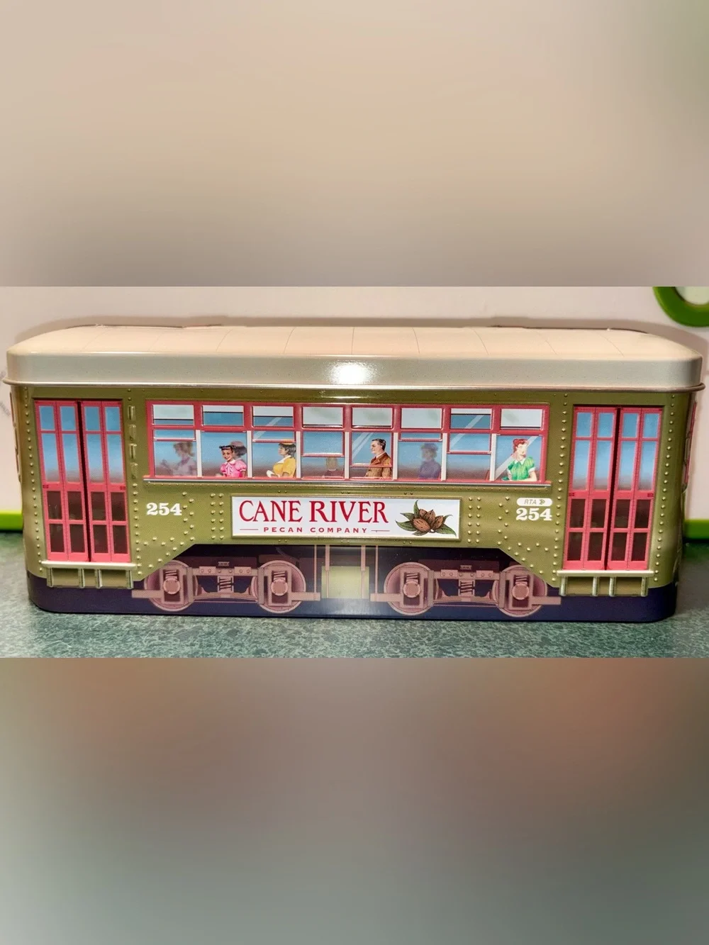 Vintage Louisiana Cane River Pecan Company St. Charles Streetcar Tin Empty Box